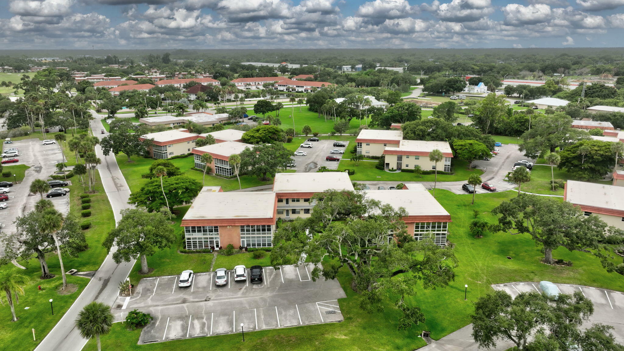 Property Photo: 61 Woodland Drive 103 FL 32962