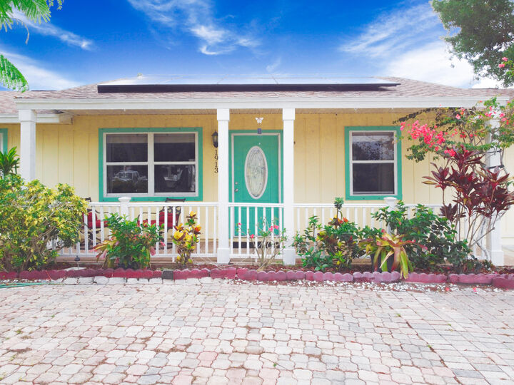 1913 SW Idaho Lane  Port Saint Lucie FL 34953 photo