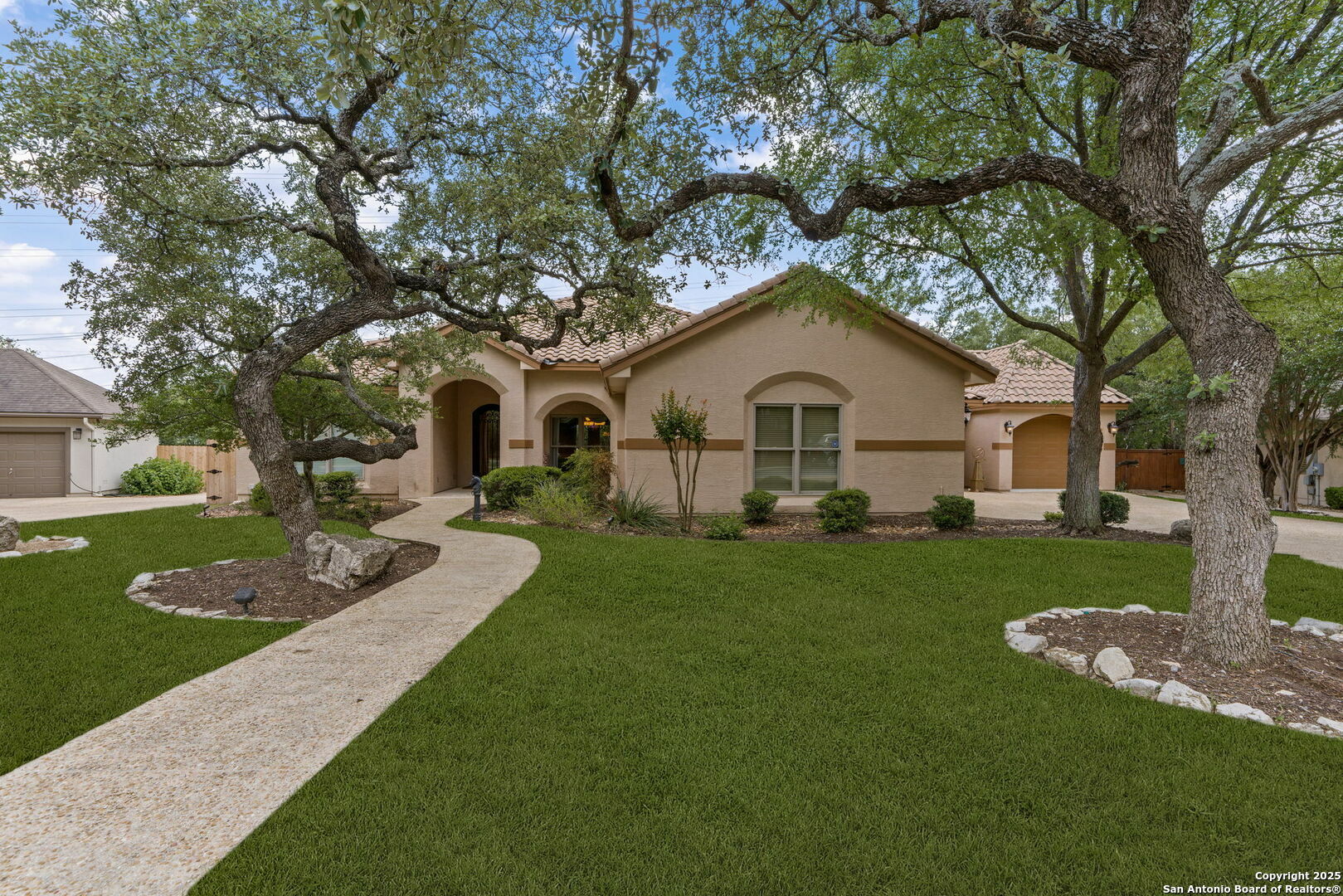 18210 Emerald Oaks  San Antonio TX 78259 photo