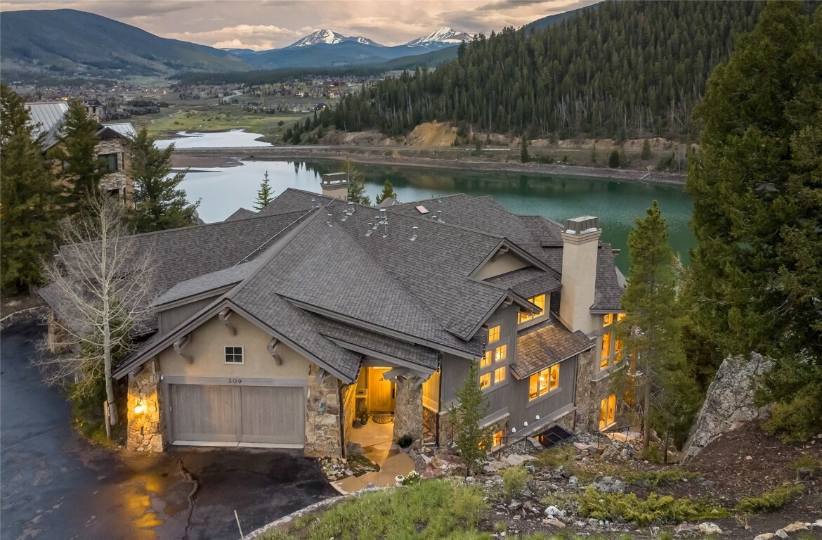 Property Photo: 309 Eastridge Drive CO 80435