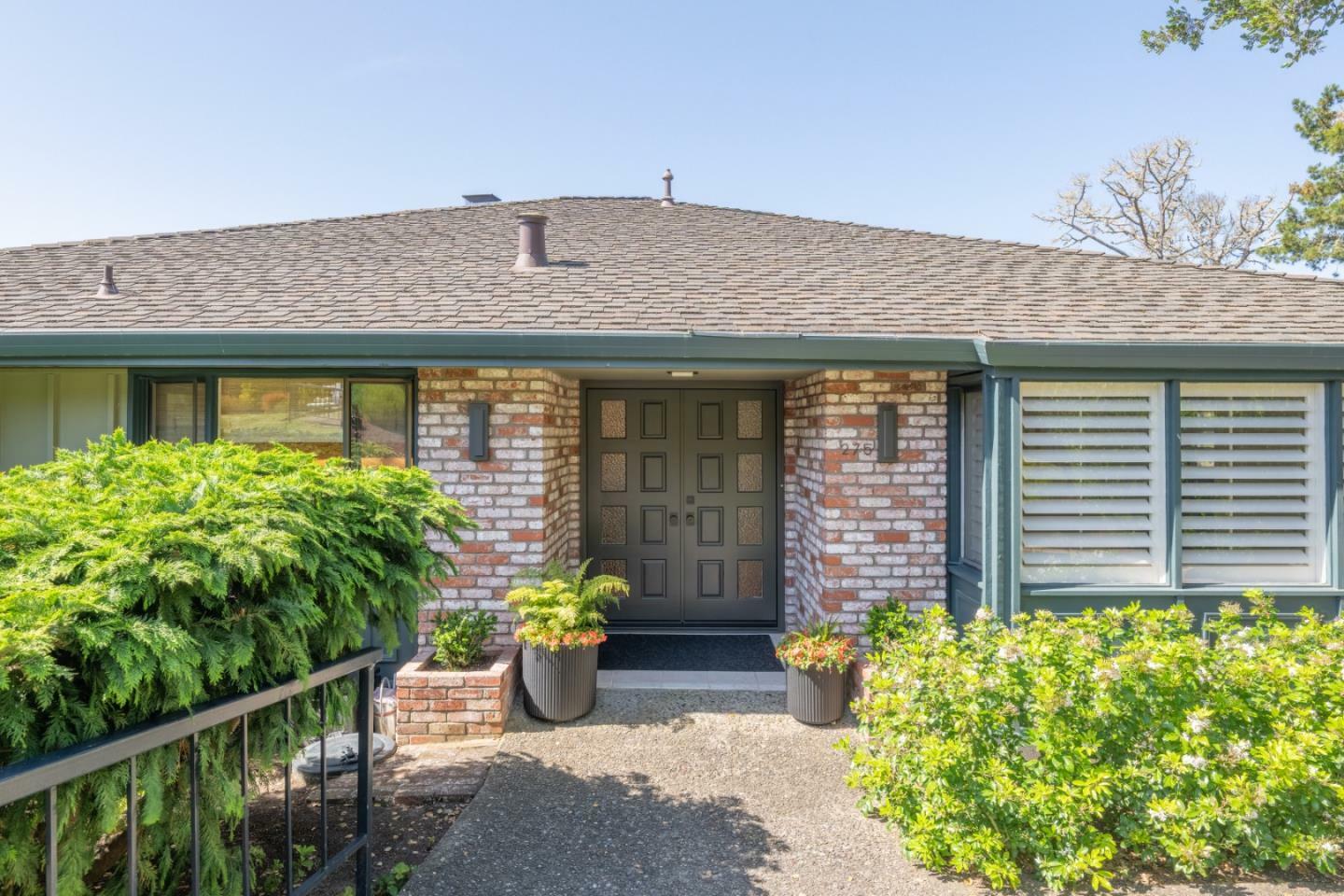 Property Photo: 275 Del Mesa Carmel CA 93923