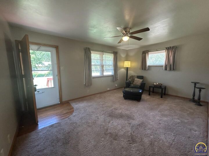 Property Photo: 2415 SW Duane St KS 66606