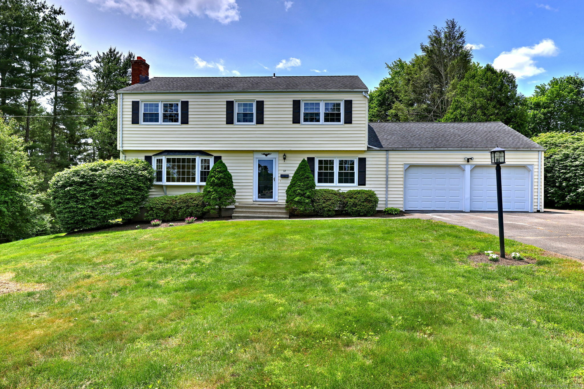 64 Regina Street  Trumbull CT 06611 photo