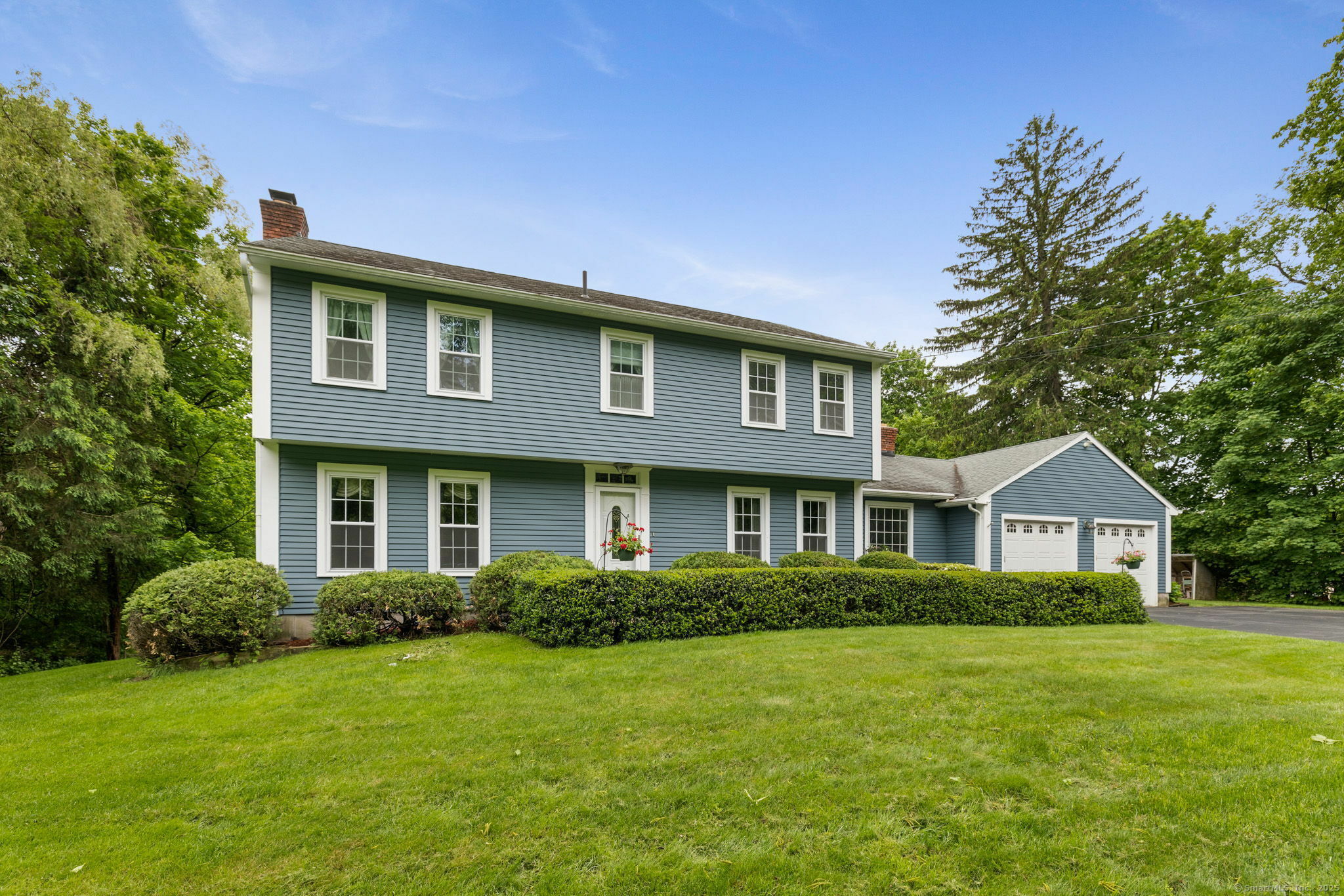 39 Munn Road  Southbury CT 06488 photo