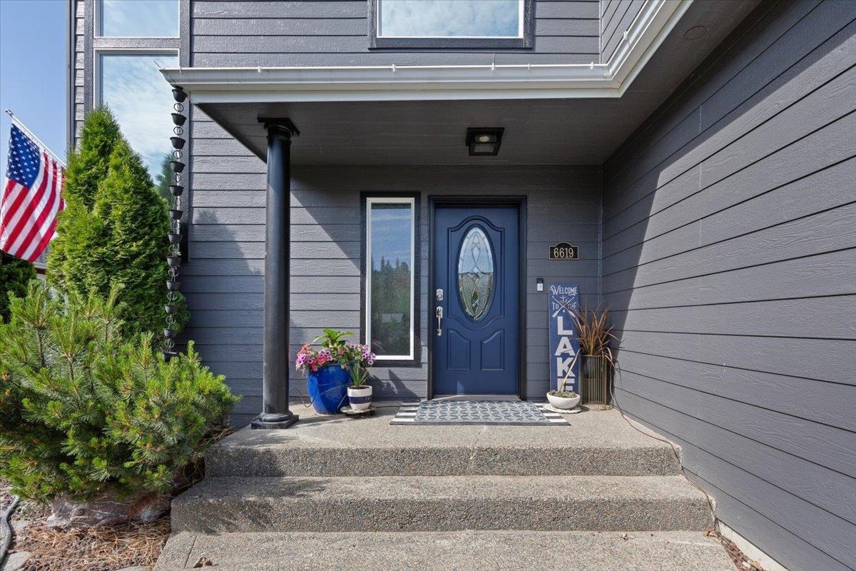 Property Photo:  6619 Long Lake Dr  WA 99026 