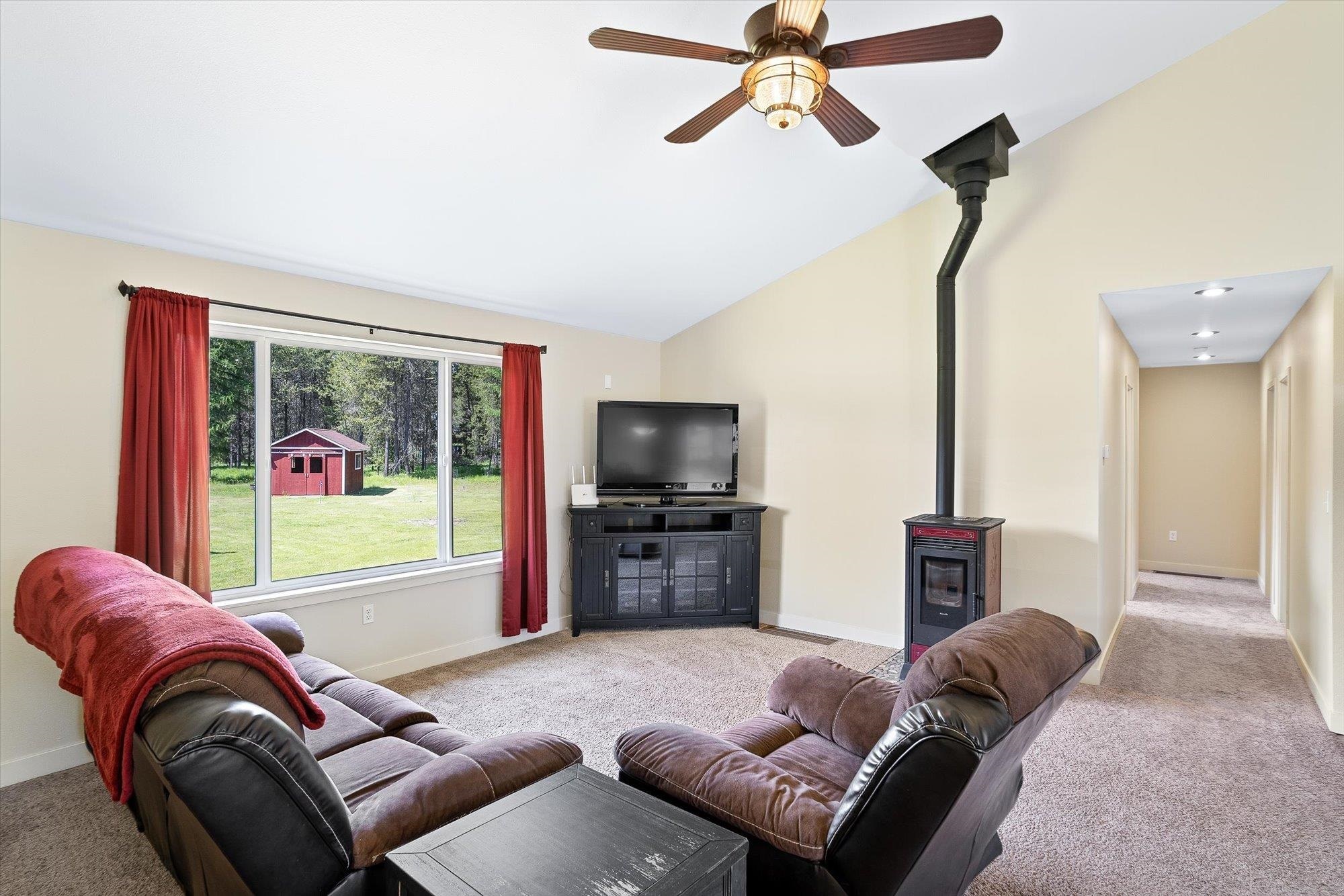 Property Photo: 1042 Driskill Rd WA 99156