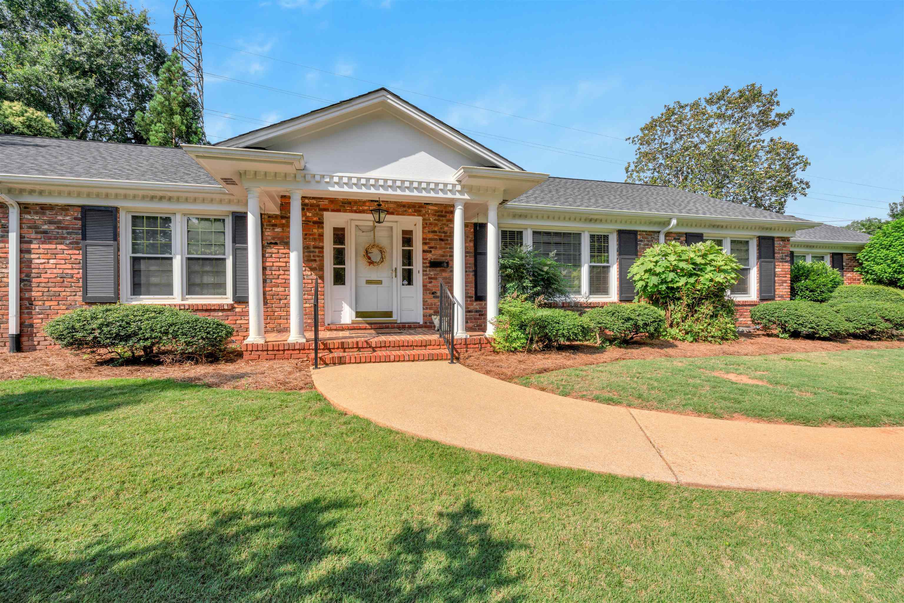 Property Photo: 212 Beechwood Drive SC 29307
