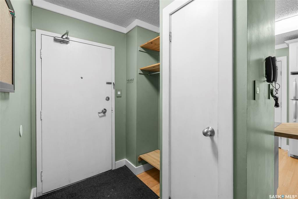 Property Photo: 9 Pearson Place 28 SK S7L 4S7