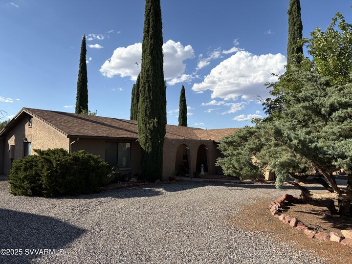 Property Photo: 2350 S Buckboard Tr AZ 86326