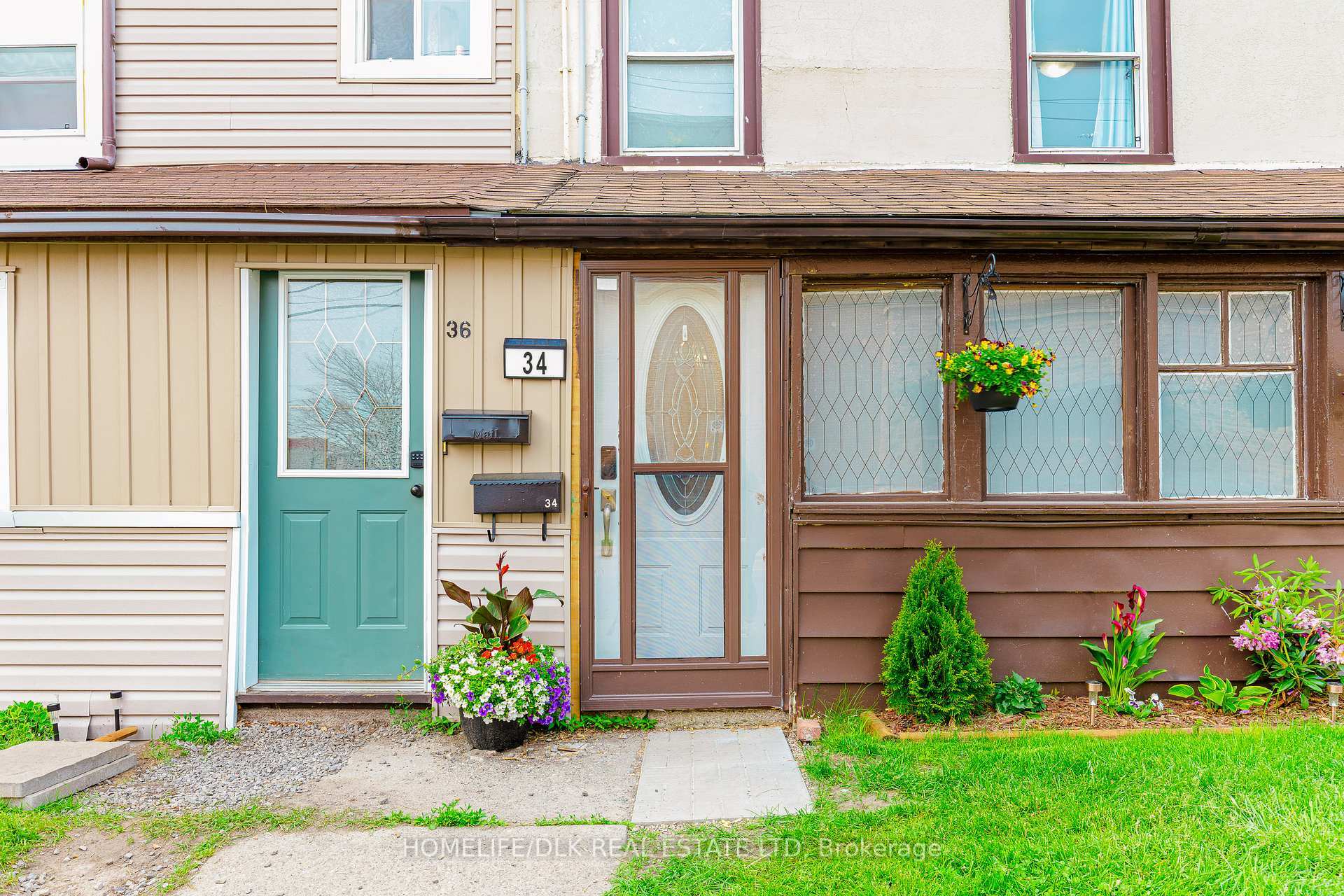 Property Photo: 34 Church Street ON K6V 3X6