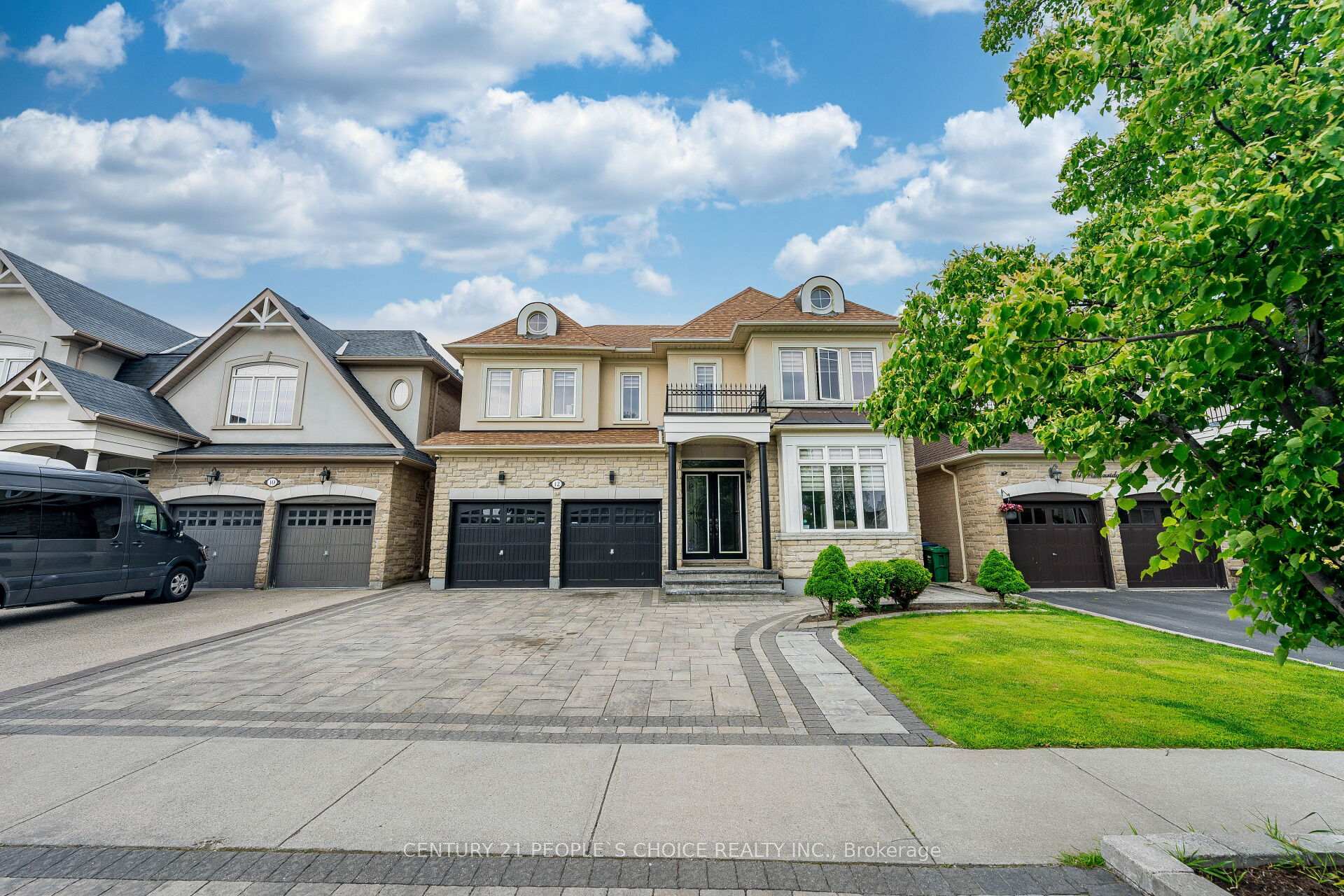 Photo de la propriété: 12 Vintonridge Drive ON L6P 2T6