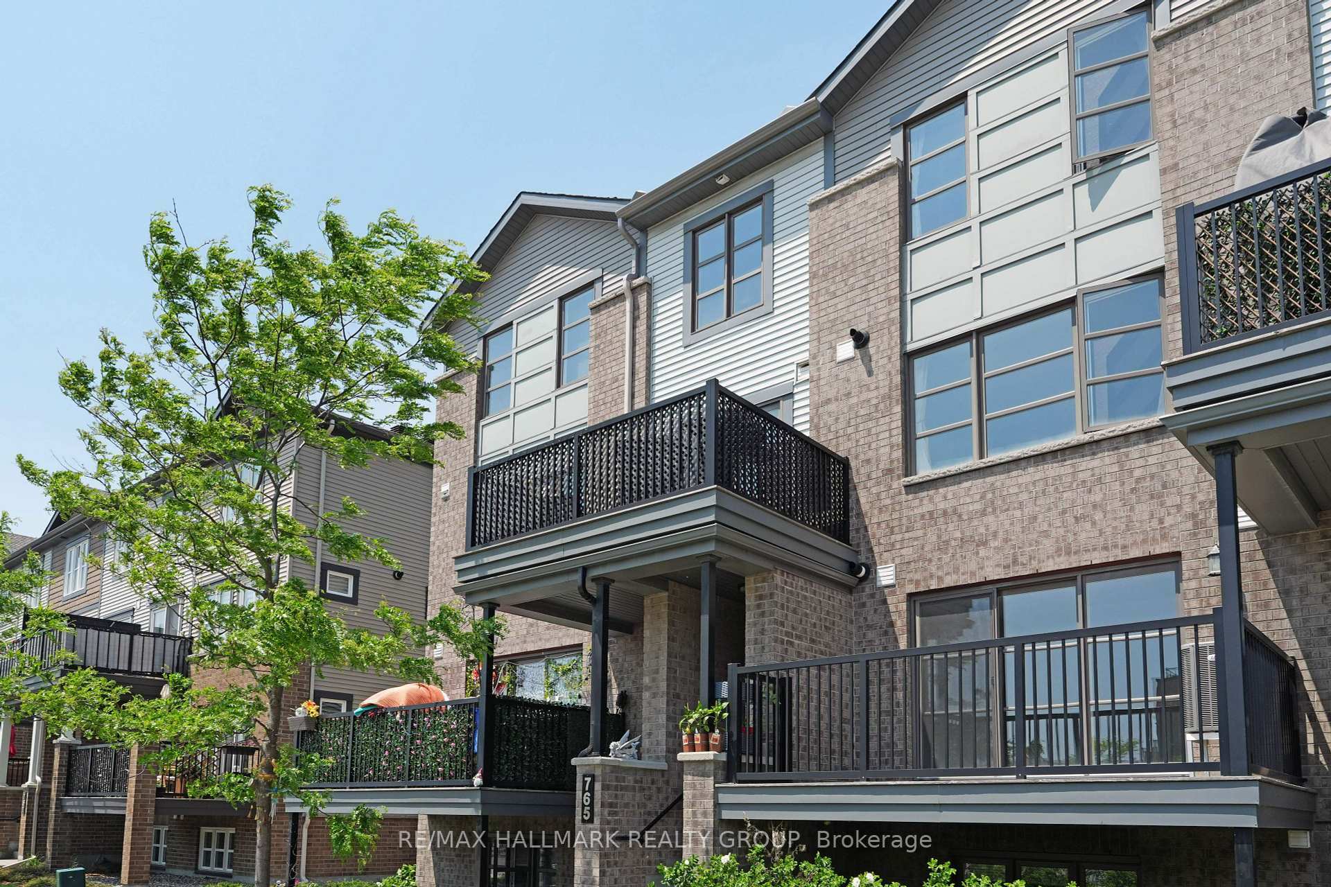 Property Photo: 763 Chapman Mills Drive ON K2J 5X2