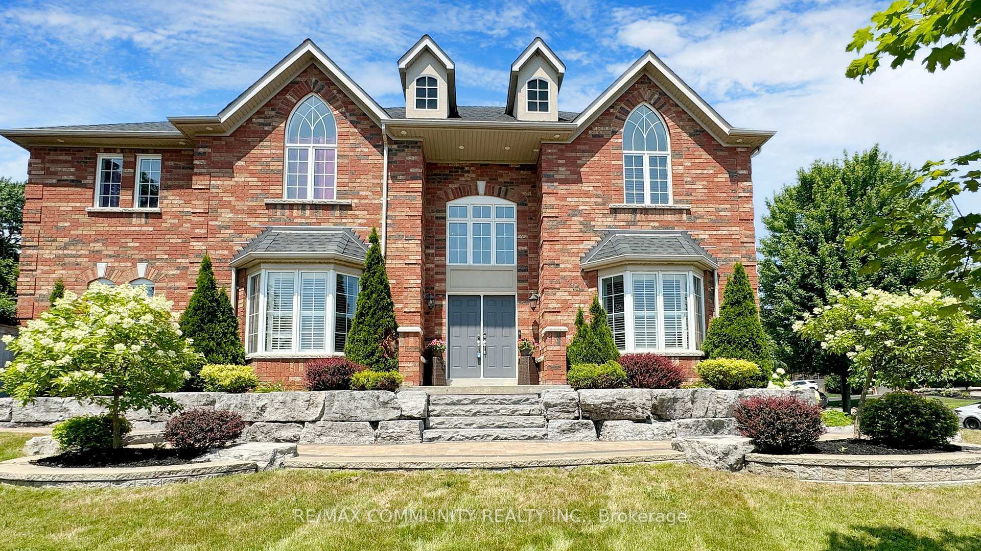 Property Photo: 730 Longworth Avenue ON L1C 0C7
