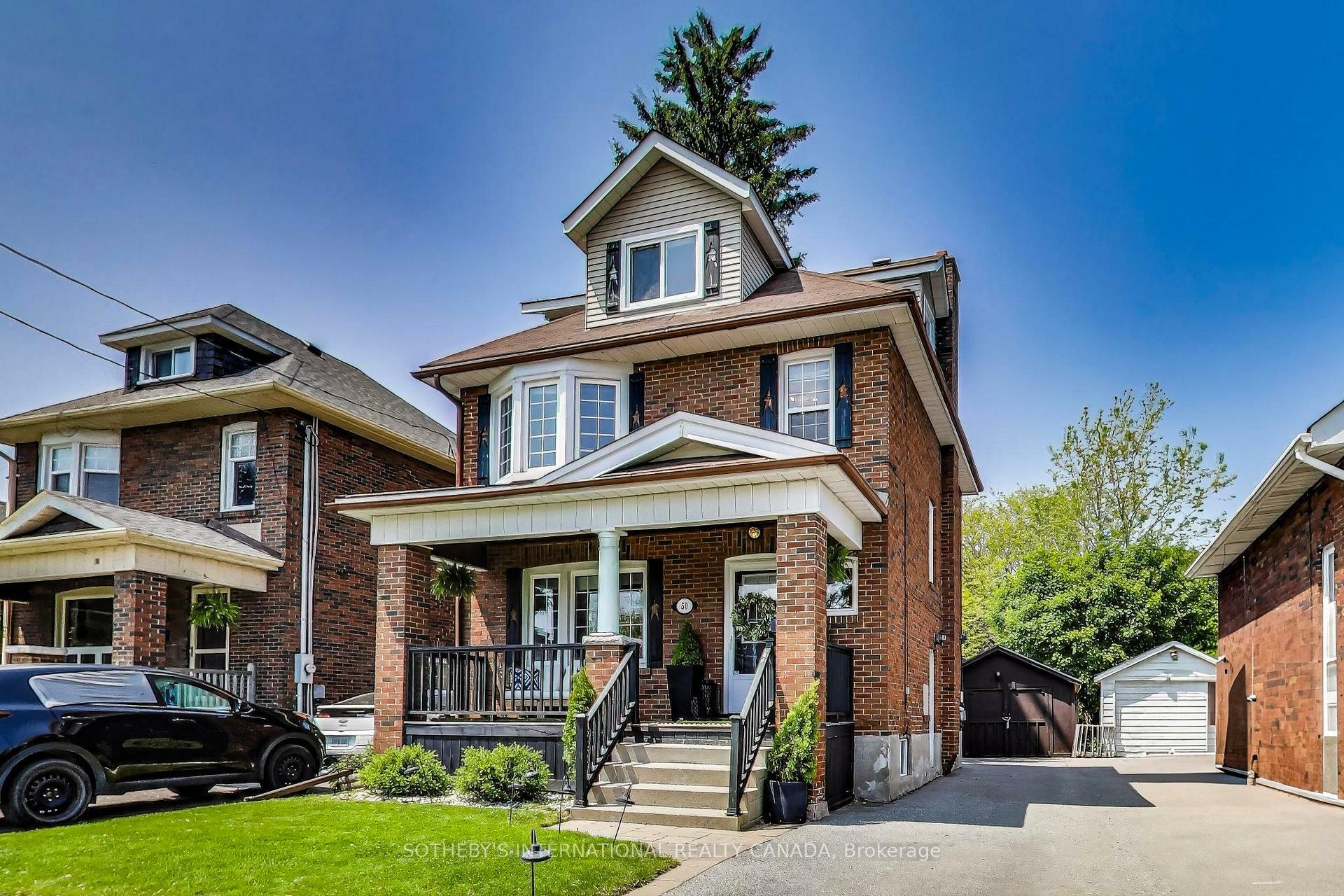 Property Photo: 50 Arlington Avenue ON L1G 2N4
