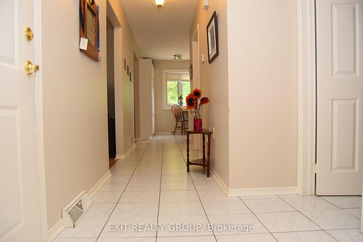 Property Photo: 9 Empire Boulevard ON K0K 3L0