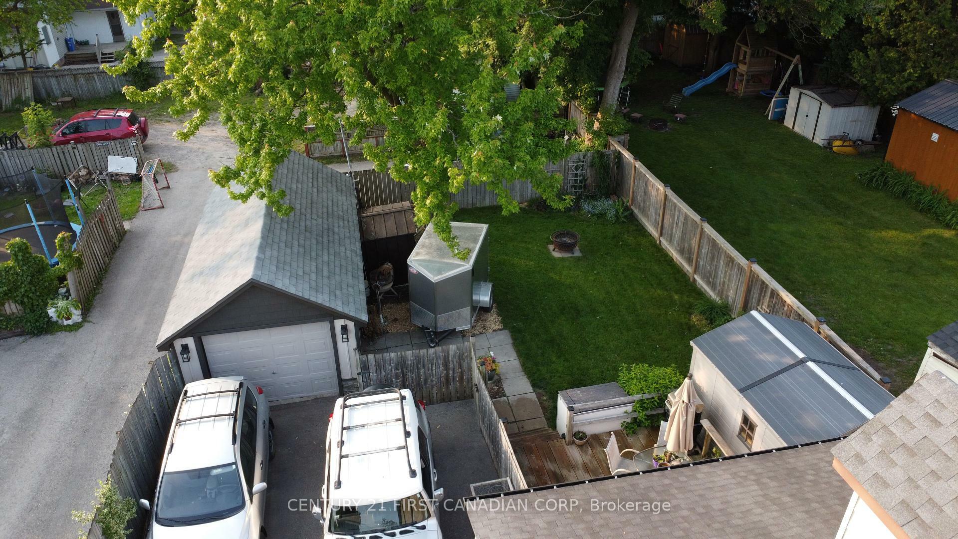 Property Photo: 366 Salisbury Street ON N5Y 3B1