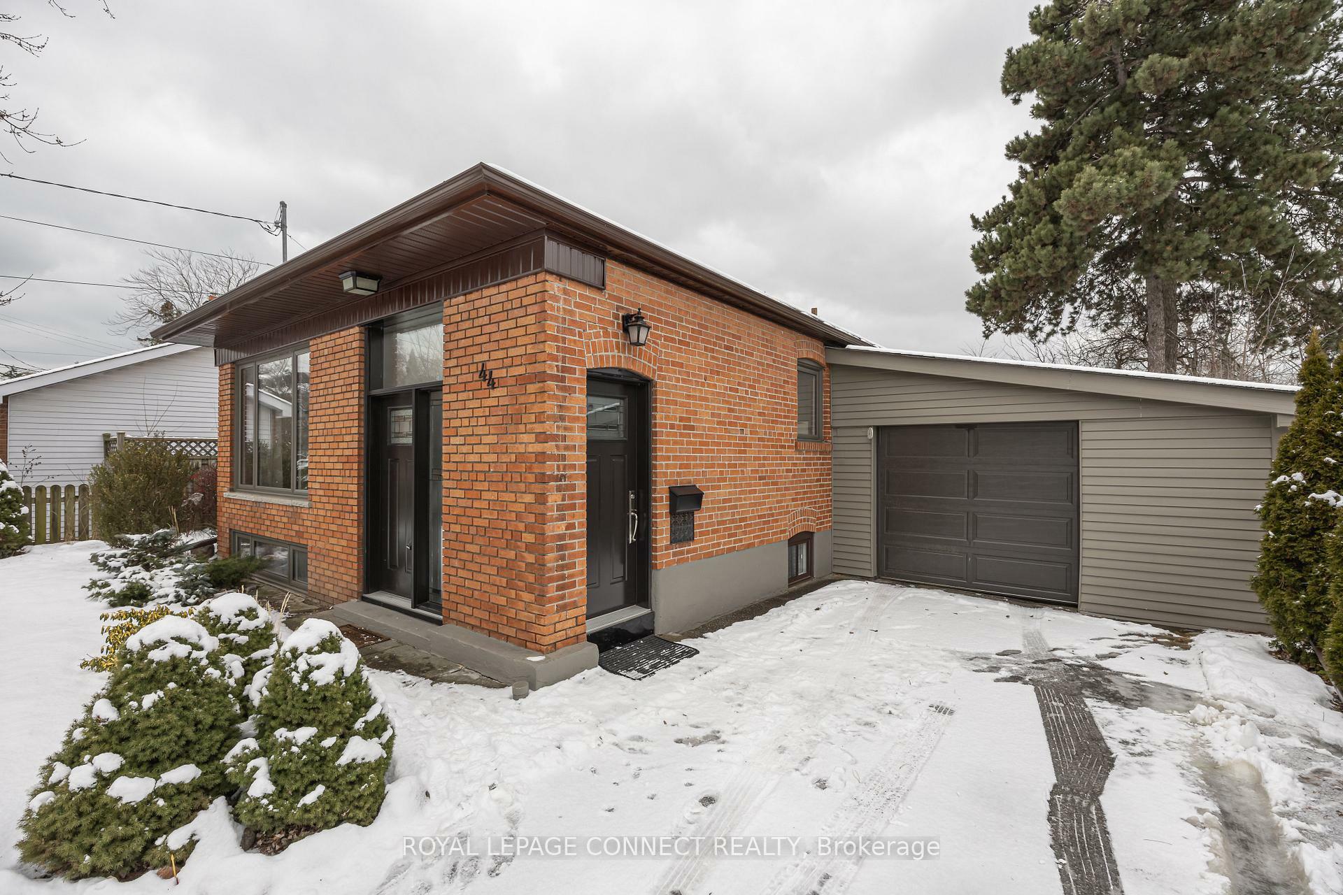 Property Photo: 44 Falaise Road ON M1E 3B8