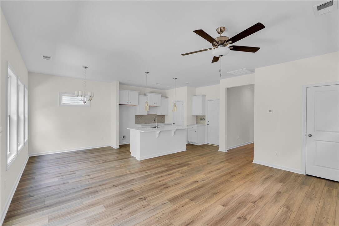 Property Photo: 216 Brown Circle SC 29642