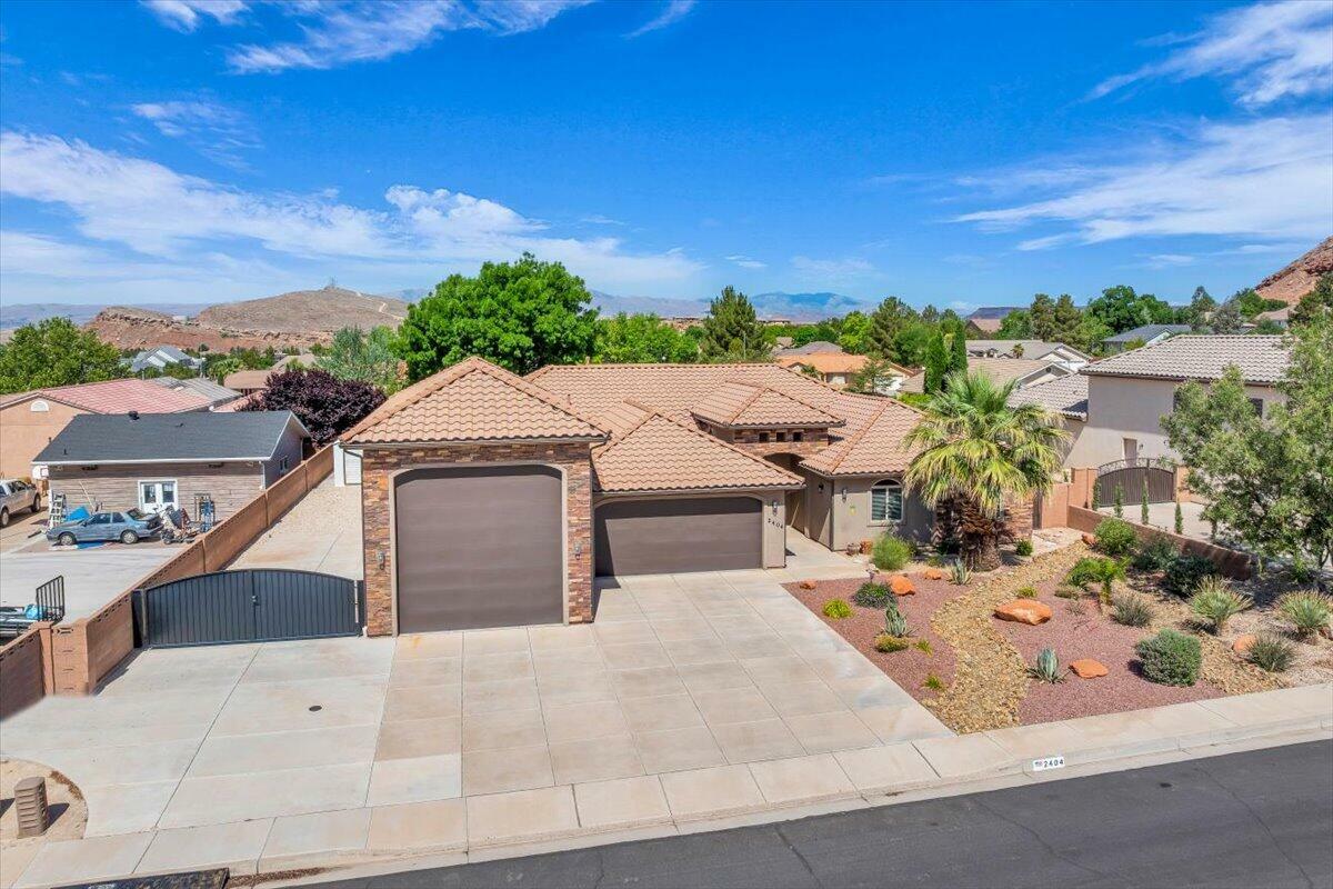 Property Photo: 2404 S 2010 E UT 84790