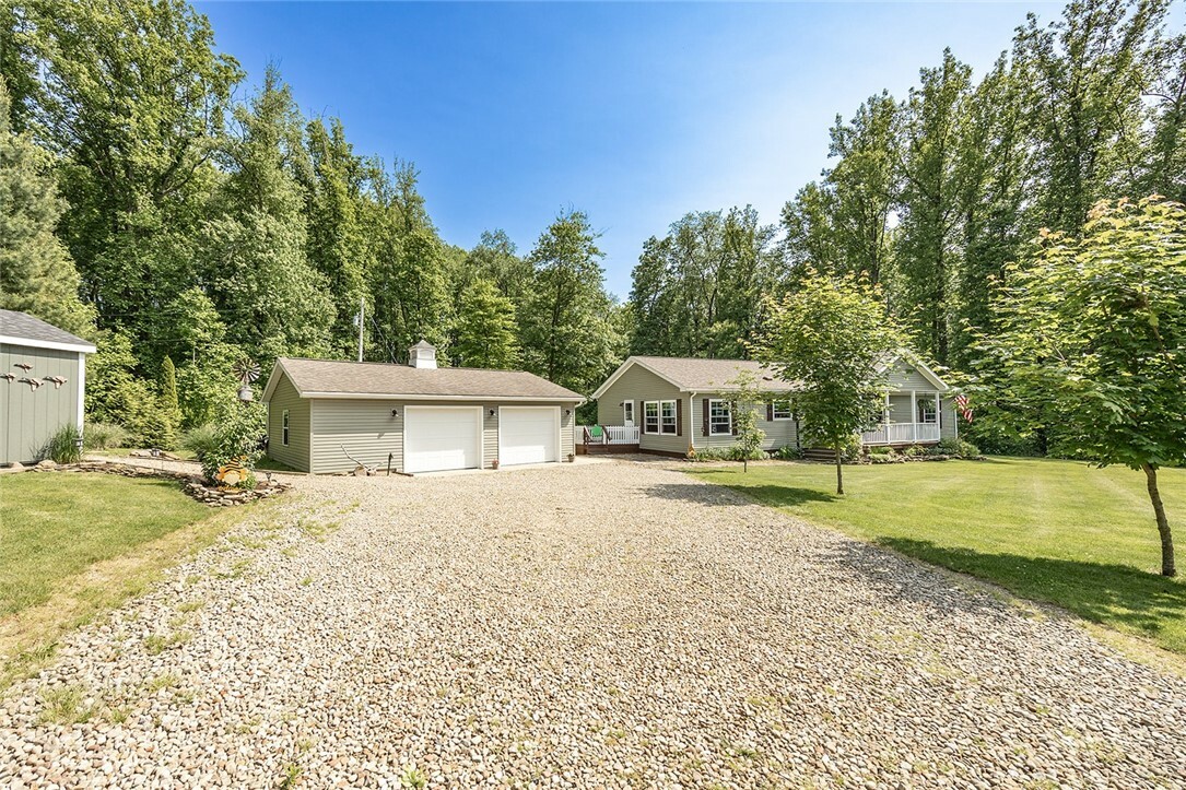 Property Photo: 214 Fullingmill Rd PA 16137