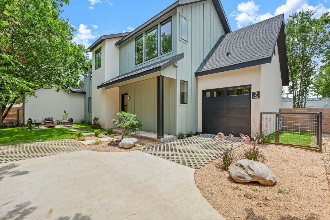Property Photo: 517 Tillery Street 3 TX 78702