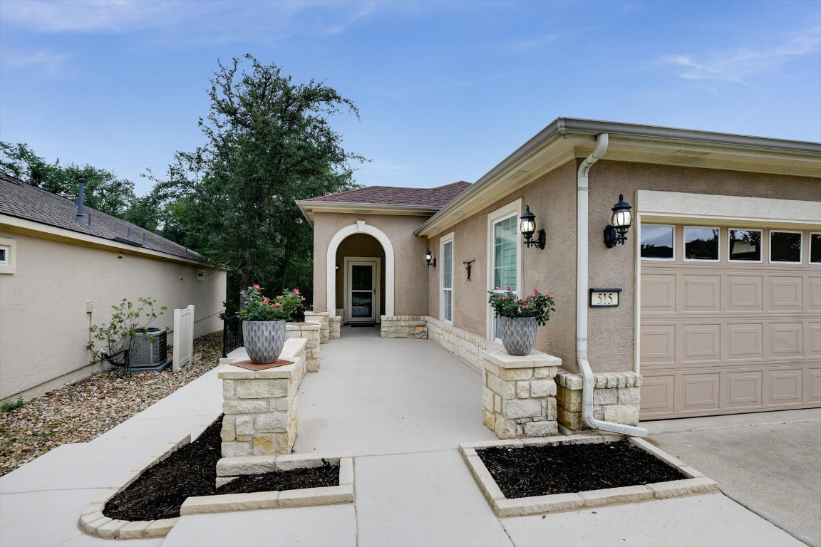 Property Photo:  515 Mill Pond Path  TX 78633 