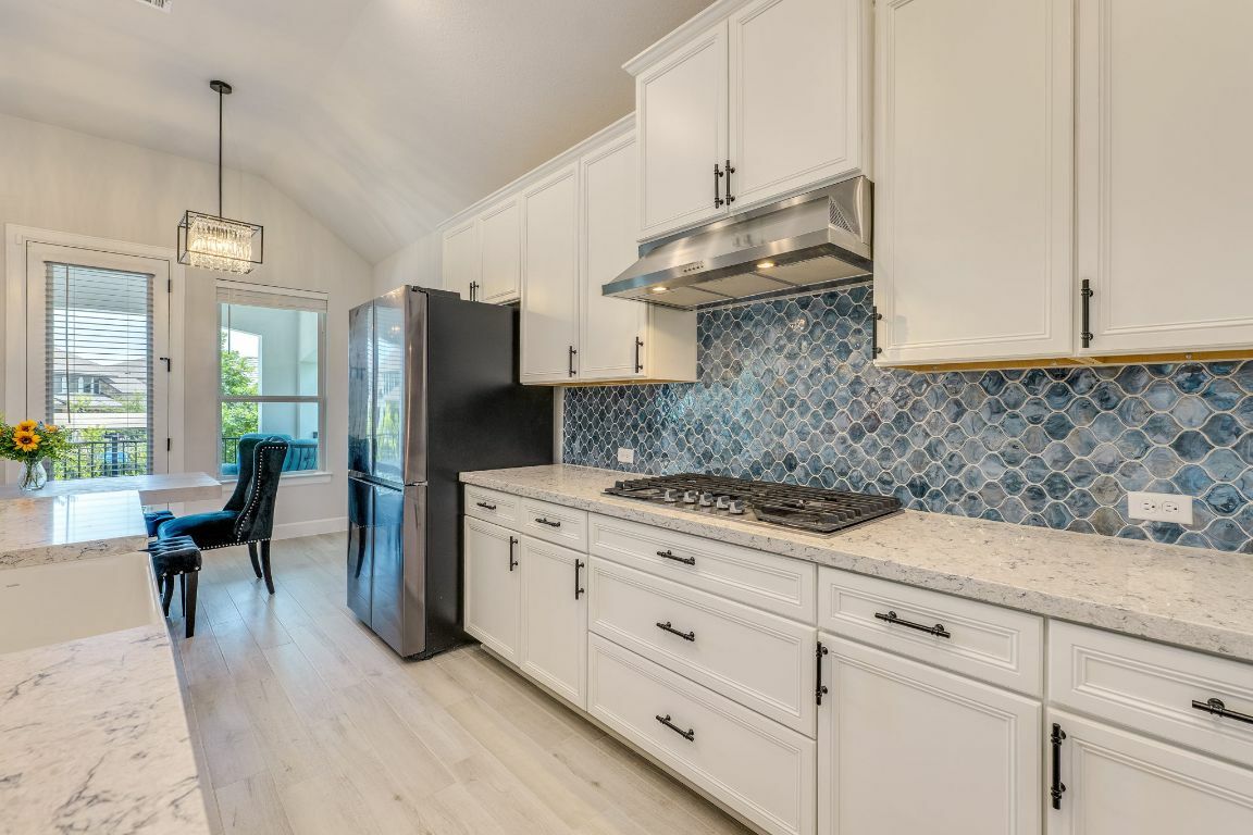 Property Photo: 603 Arundel Road TX 78738