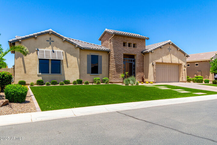 7002 S Portland Avenue  Gilbert AZ 85298 photo