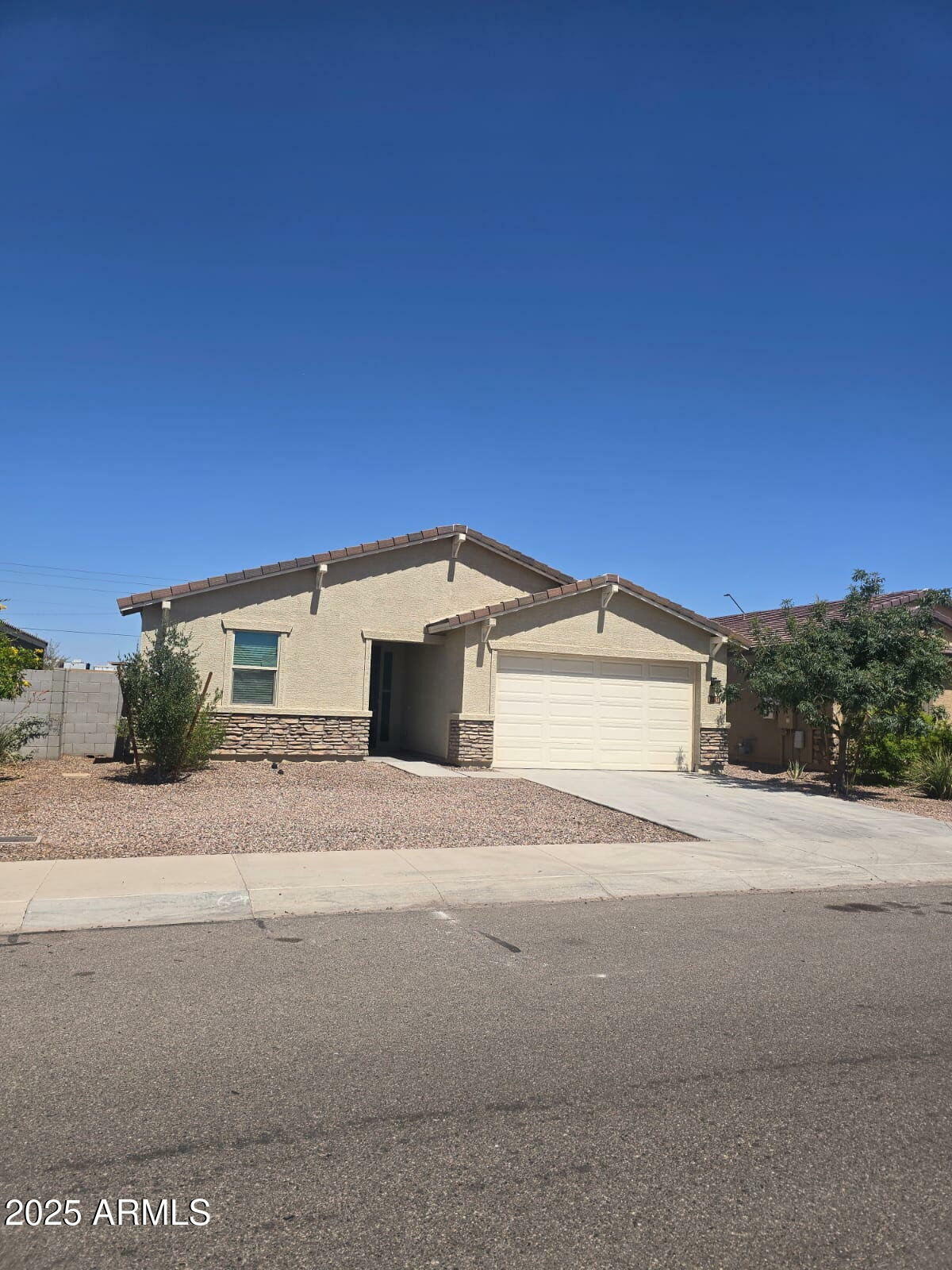 Property Photo: 7321 N 123rd Drive AZ 85307