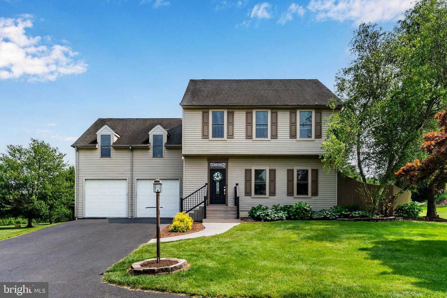 23 Skyline Drive  Mechanicsburg PA 17050 photo