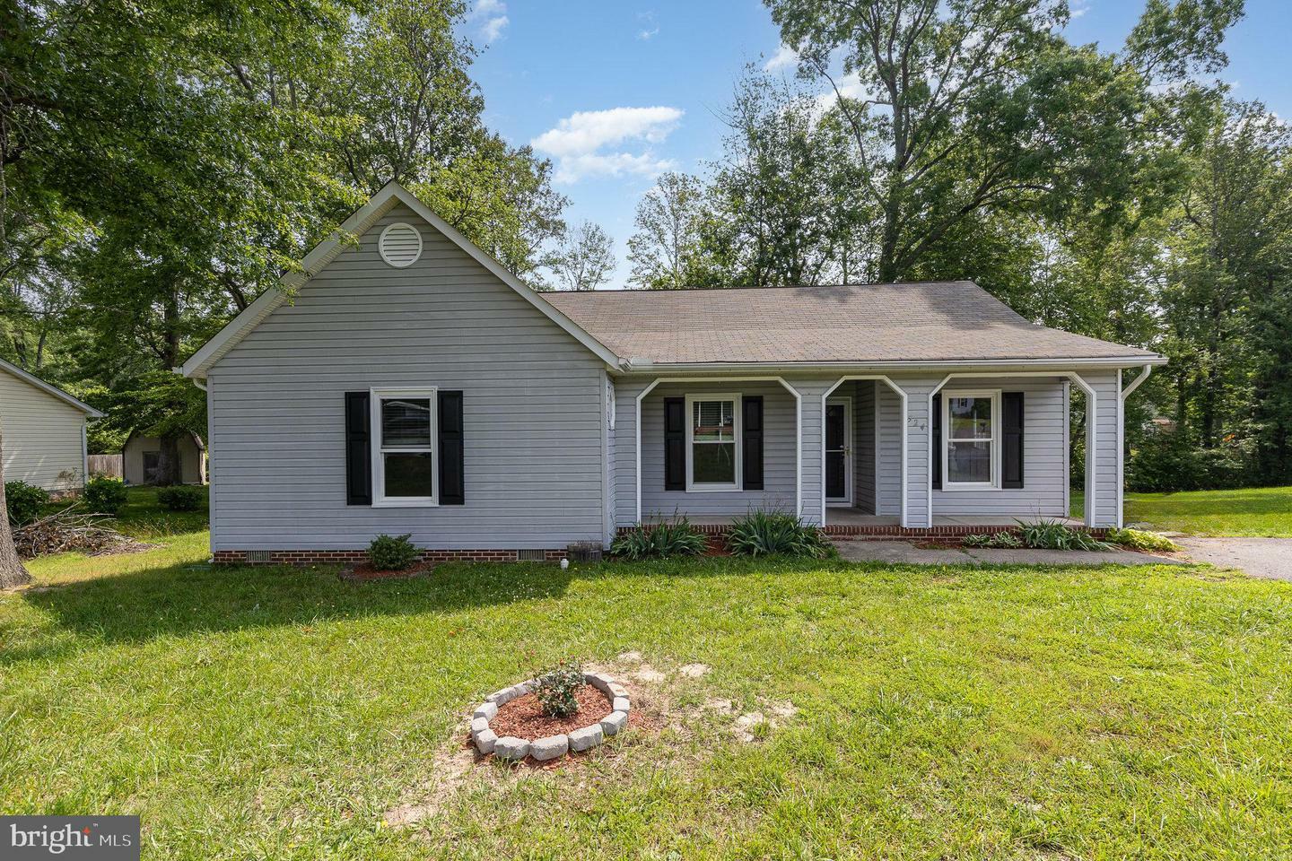 Property Photo: 524 Halleck Street VA 22407