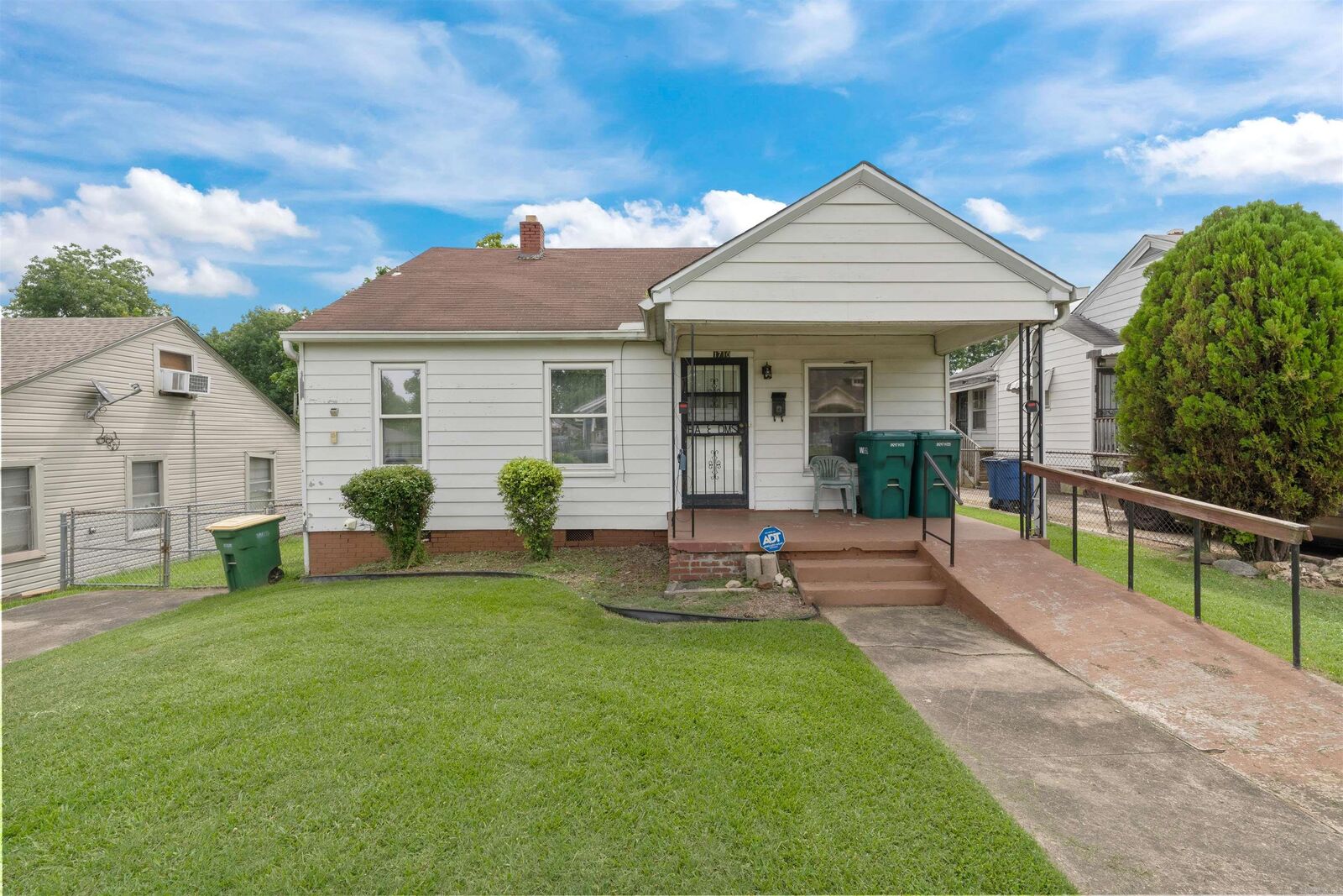 Property Photo: 1710 N Magnolia AR 72114-4889