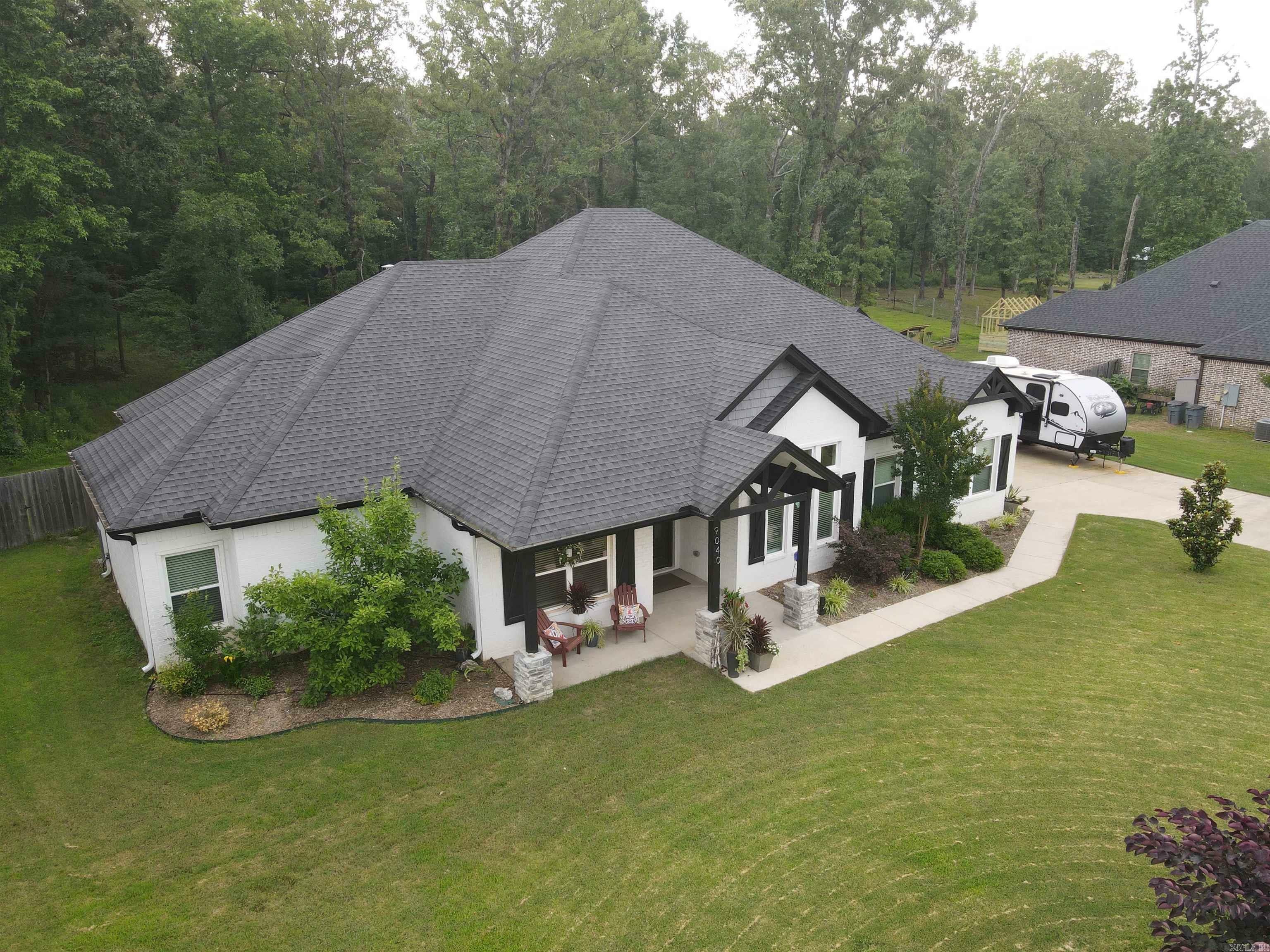 Property Photo: 9040 Greenstone Drive AR 72002