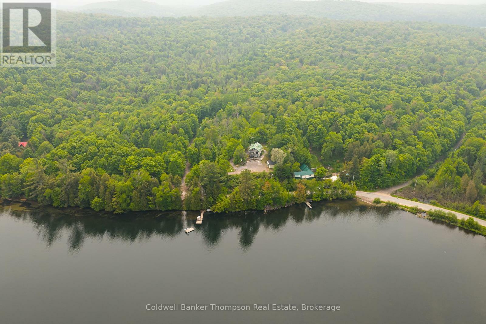 Photo de la propriété:  879 Three Mile Lake Road  ON P0A 1L0 