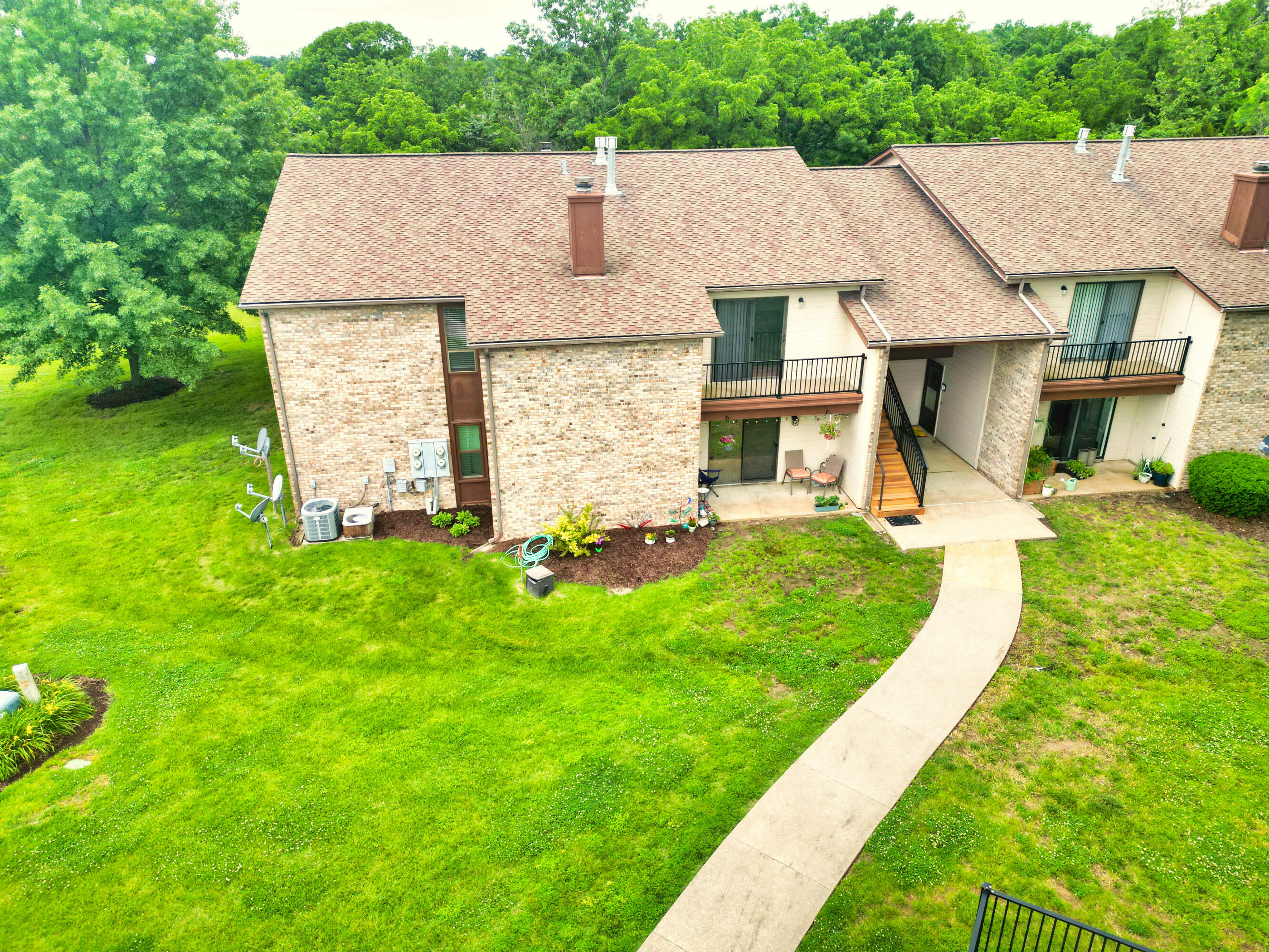 1883 N Waterfront Dr  Columbia MO 65202 photo