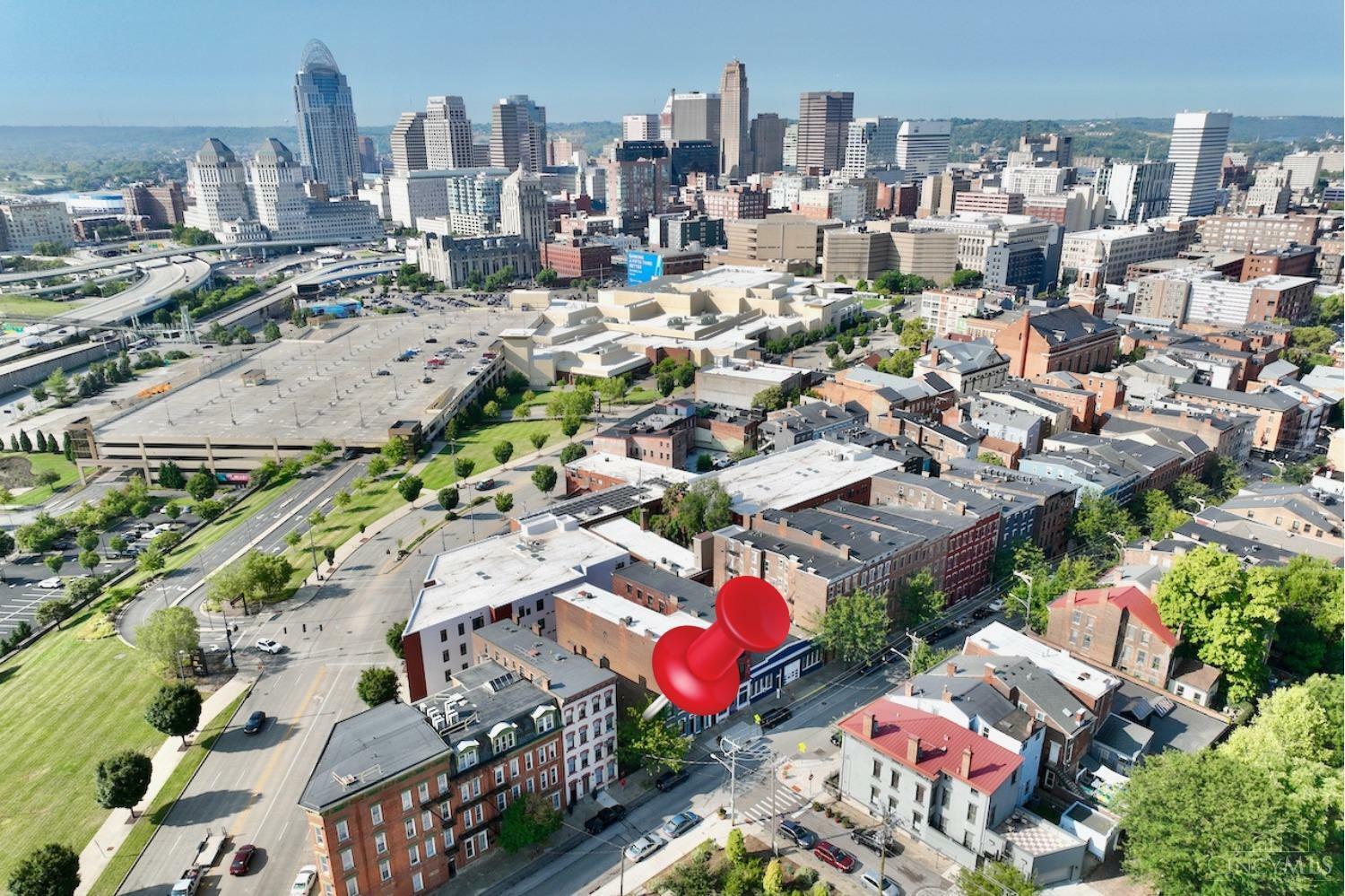 Property Photo: 553 E Thirteenth Street OH 45202