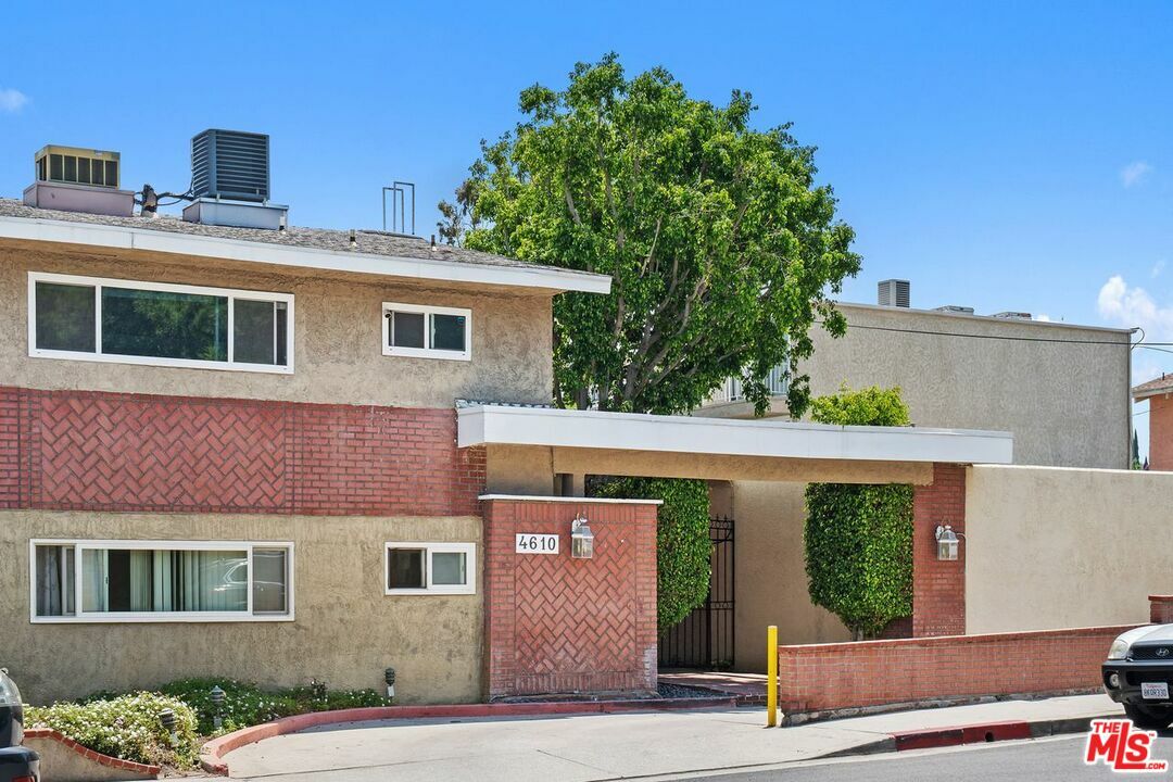 Property Photo: 4610 Densmore Ave CA 91436