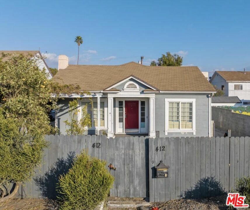 Property Photo: 412 N Kingsley Dr CA 90004