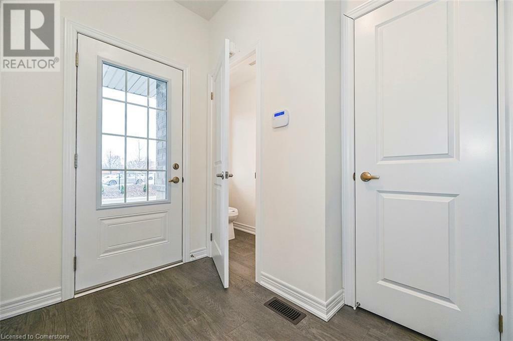 Property Photo:  36 Linden Park Lane  ON L9A 1Y1 