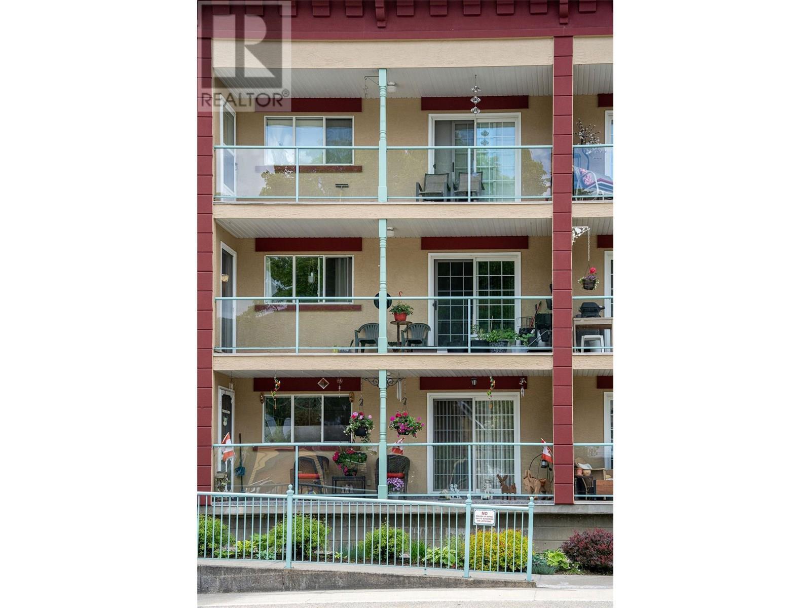 Property Photo: 311 Sixth Street East 205 BC V0E 2S0