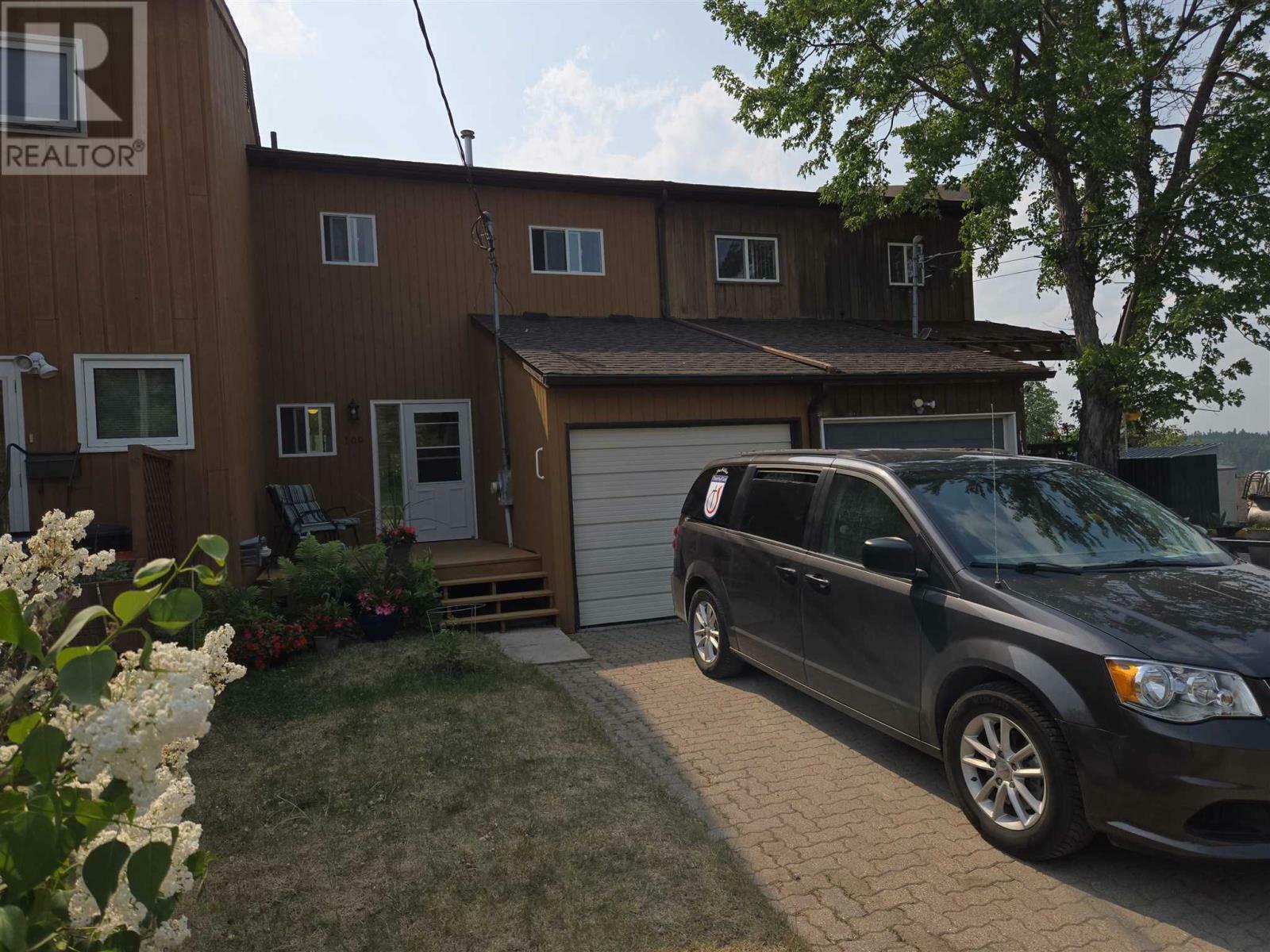 109 McLean Ave  Kenora ON P0X 1C0 photo