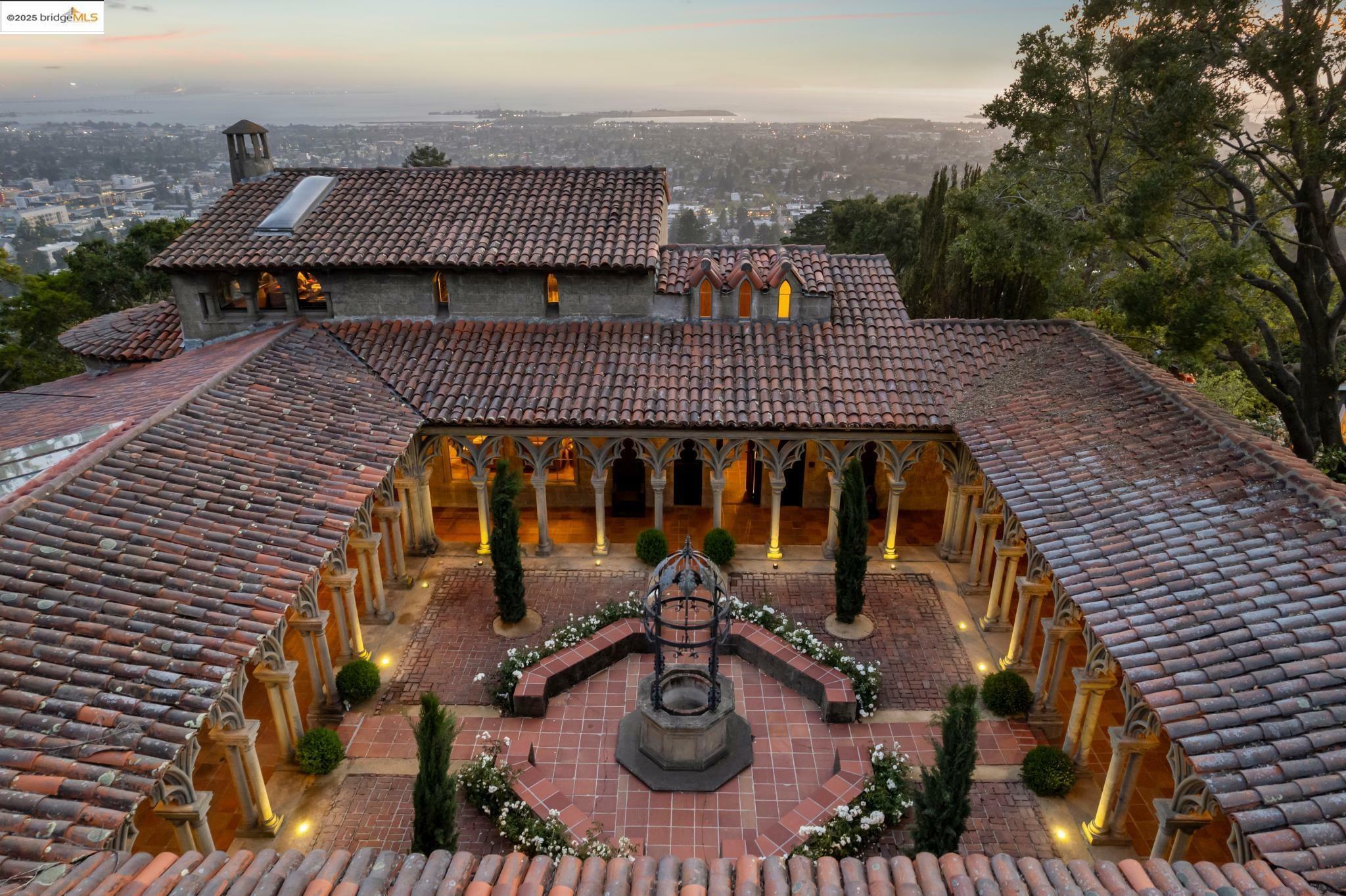 Property Photo: 2900 Buena Vista Way CA 94708