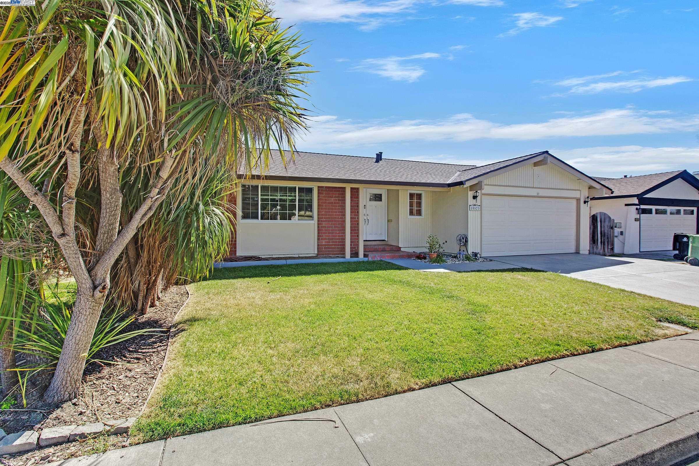 Property Photo:  35573 Purcell Pl  CA 94536 