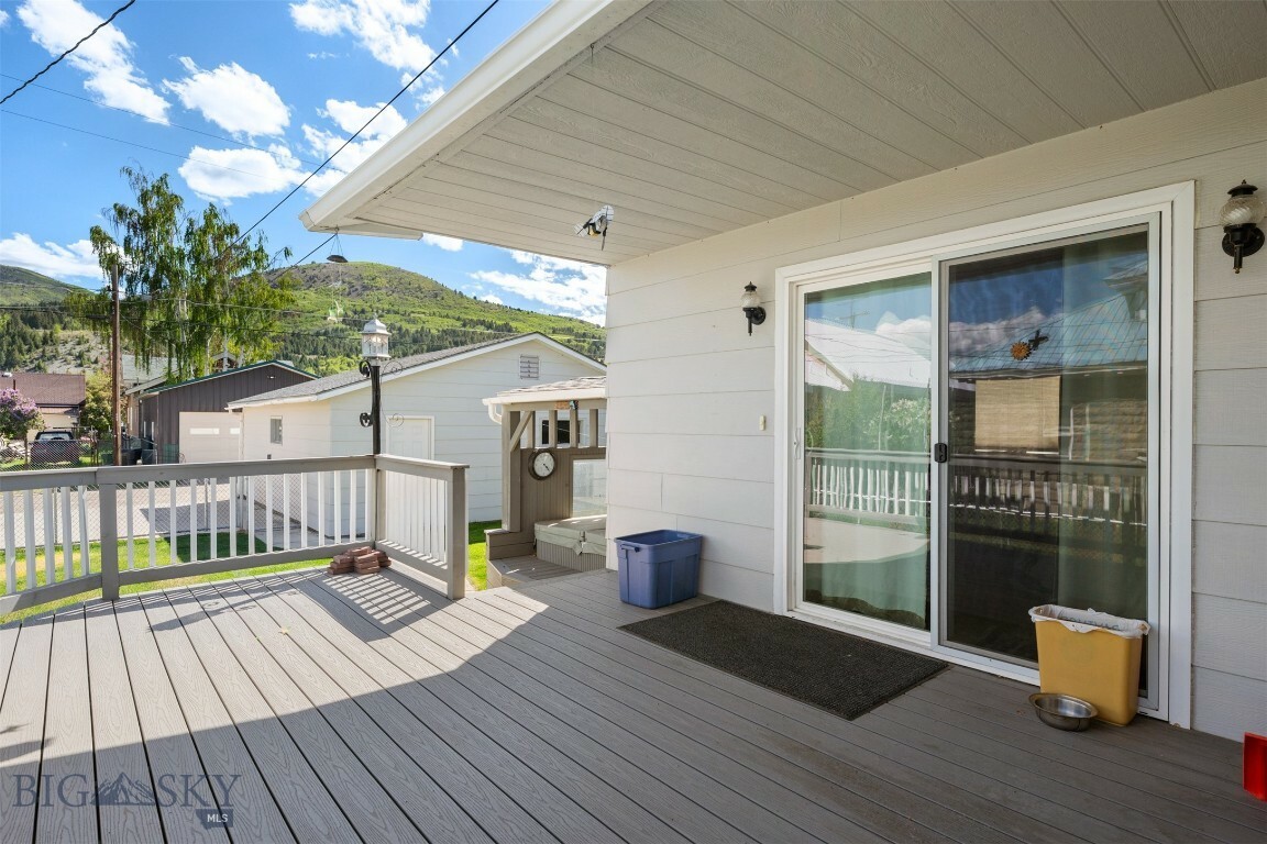 Property Photo: 609 W 3rd Street MT 59711