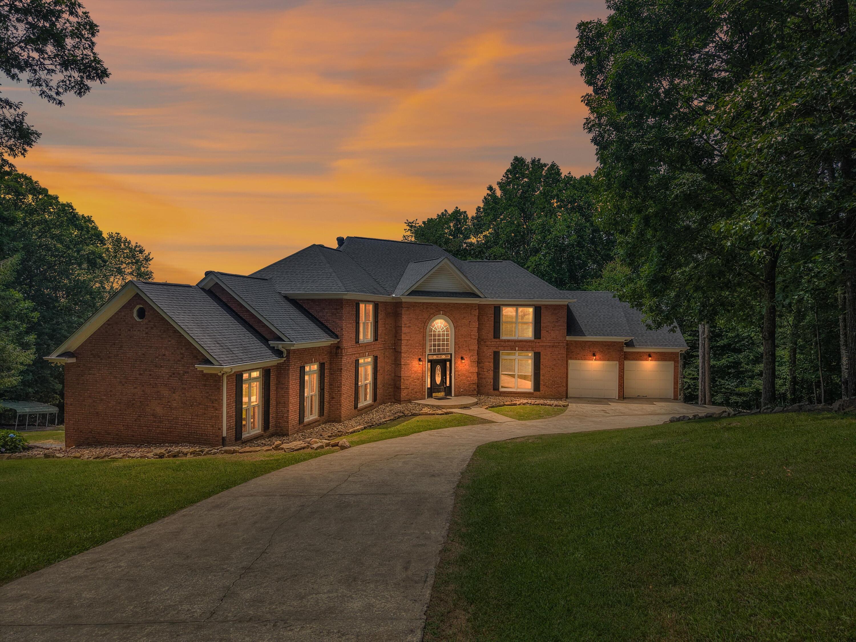 310 Bluffs Road N  South Pittsburg TN 37380 photo