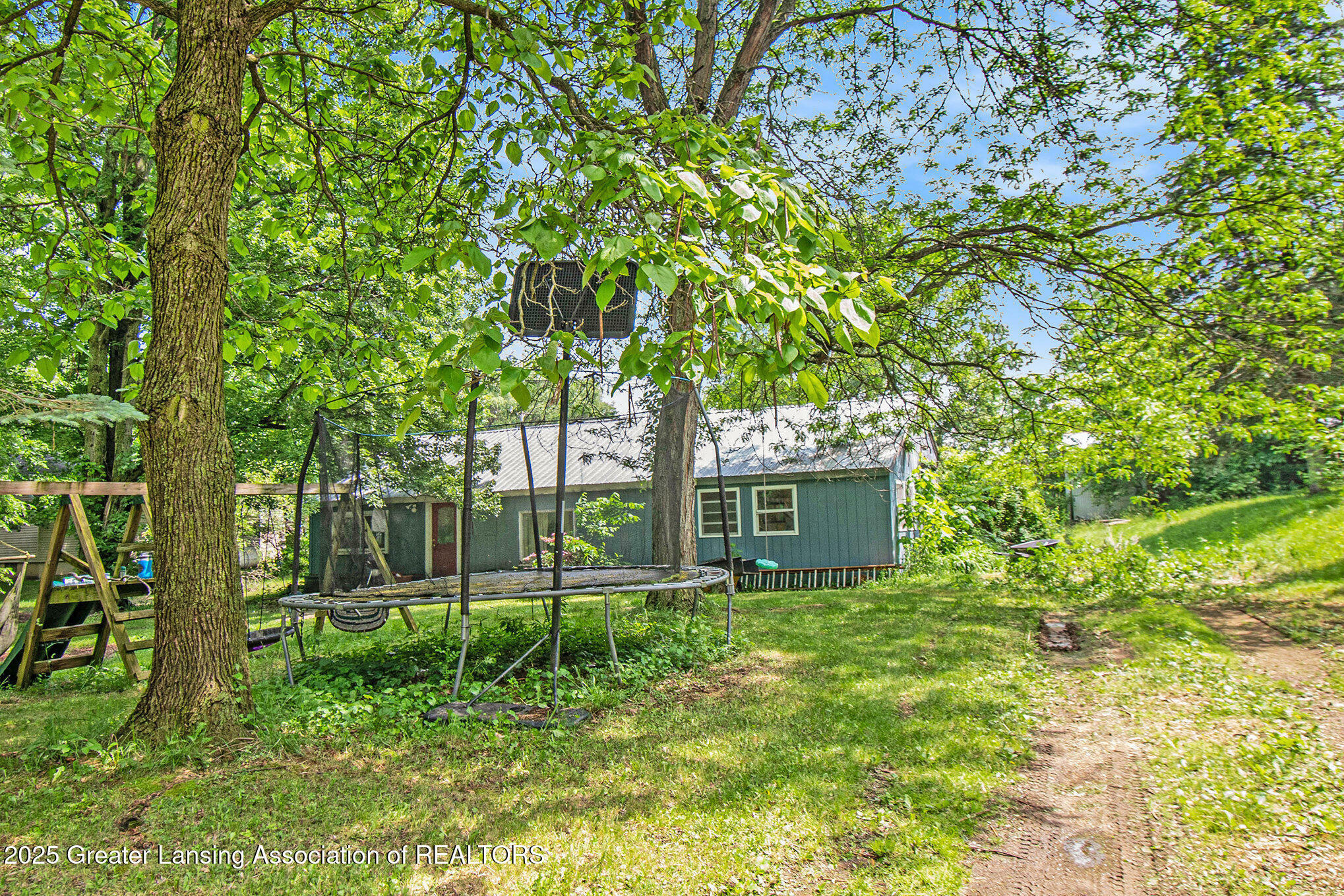 Property Photo: 3770 E Frost Road MI 48892