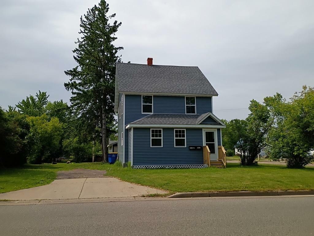 Property Photo: 501 9th St E 1-2 WI 54452