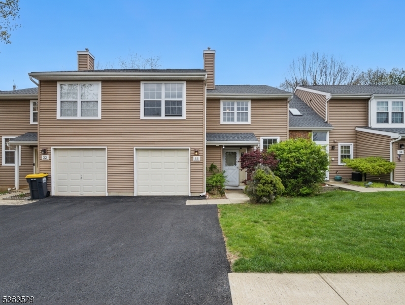 33 Avebury Pl  Franklin Twp. NJ 08873 photo