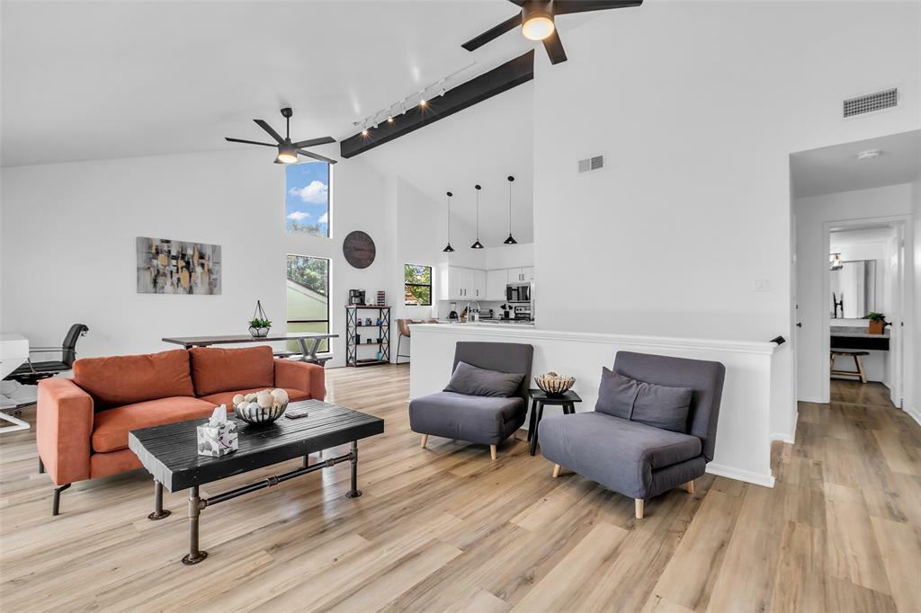 Property Photo:  60 April Point Drive N  TX 77356 