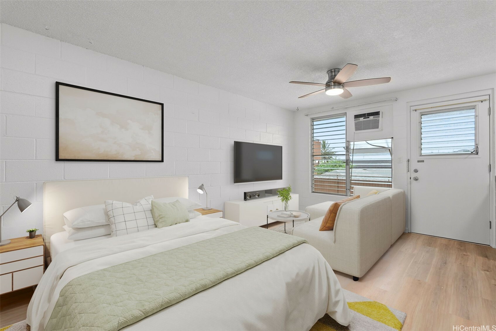 Property Photo: 636 Nalanui Street 302 HI 96817